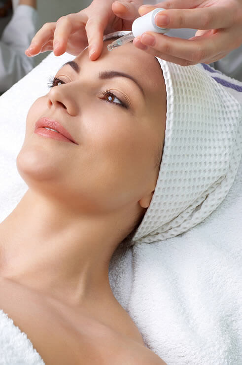 6 Ways Stress Effects Your Skin’s Appearance 6 Ways Stress Effects Your Skin's Appearance